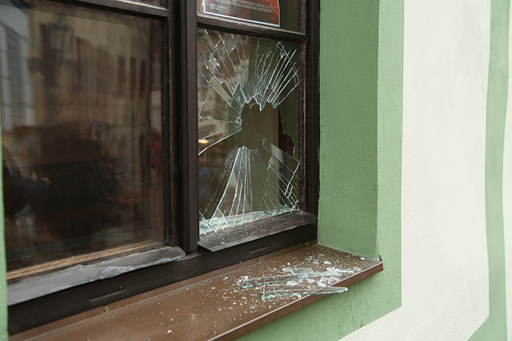 A2B Glass are able to board up broken windows while they are being repaired in Lower Clapton.